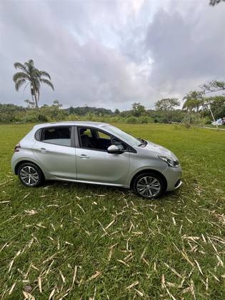 PEUGEOT 208 1.2 ALLURE 12V FLEX 4P MANUAL